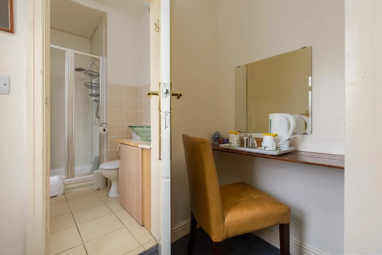 피커링 Crossways B&B 3*,  영국