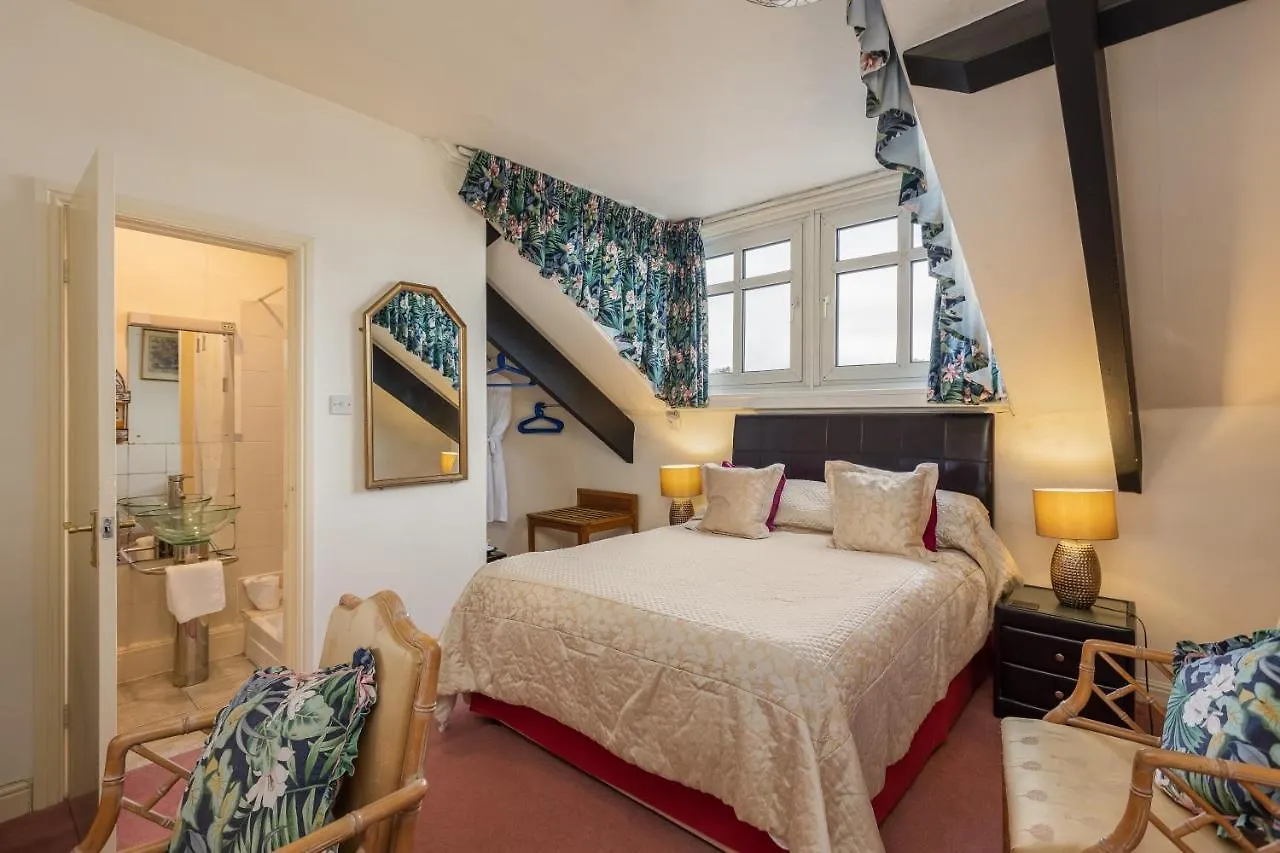 ***  피커링 Crossways B&B 영국